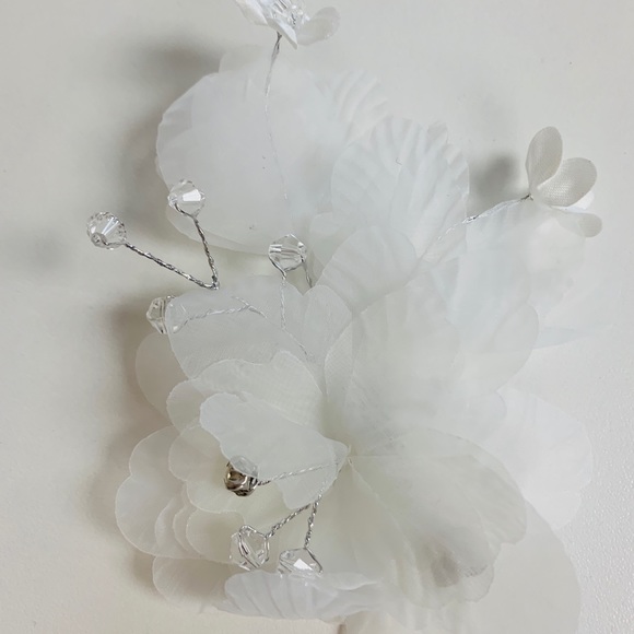 Hair accessories - Picture 2 of 6